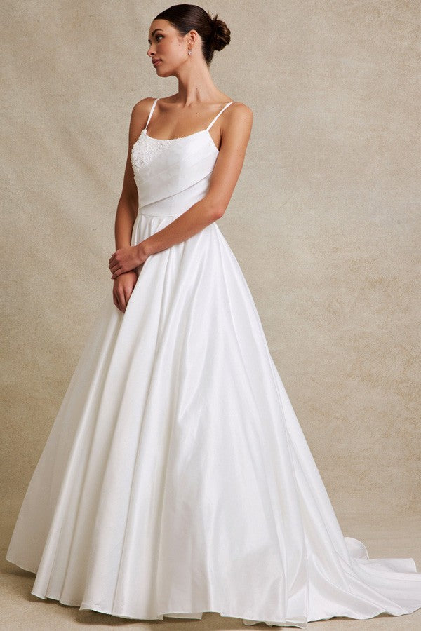 Sleeveless Bateau Neckline A Line Wedding Gown